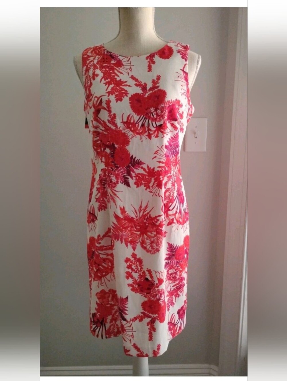 Mario Serrani Italy Pink Floral Print Sheath Dress Sleeveless Stretch Size 8 NWT